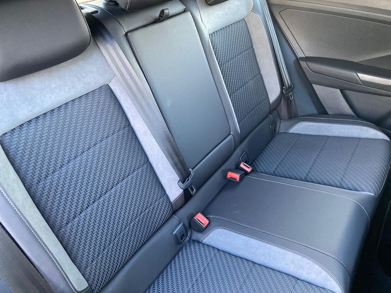 Used Volkswagen T-Roc 2019 for sale - 76821698: Photo 16