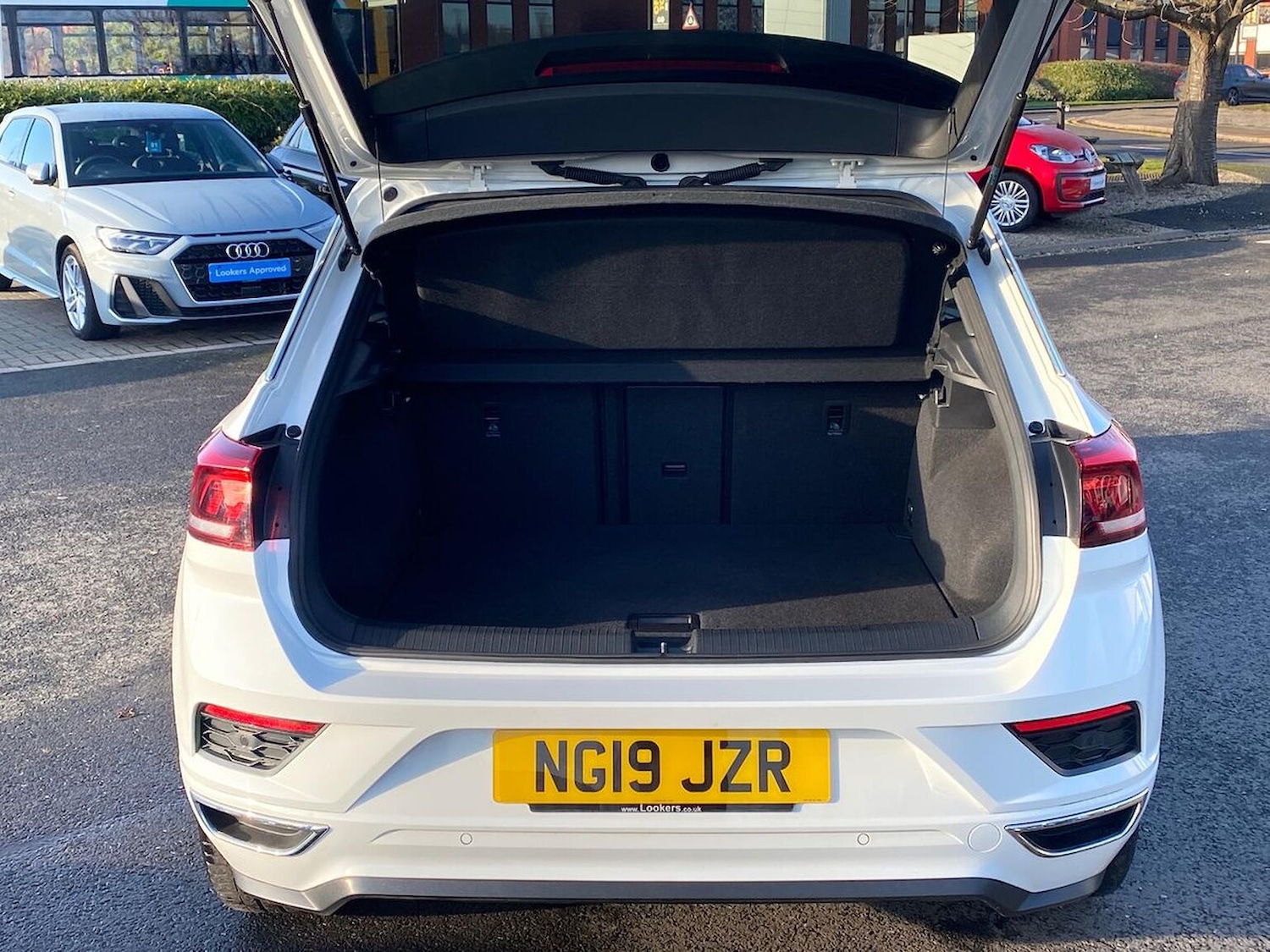 Used Volkswagen T-Roc 2019 for sale - 76821698: Photo 17