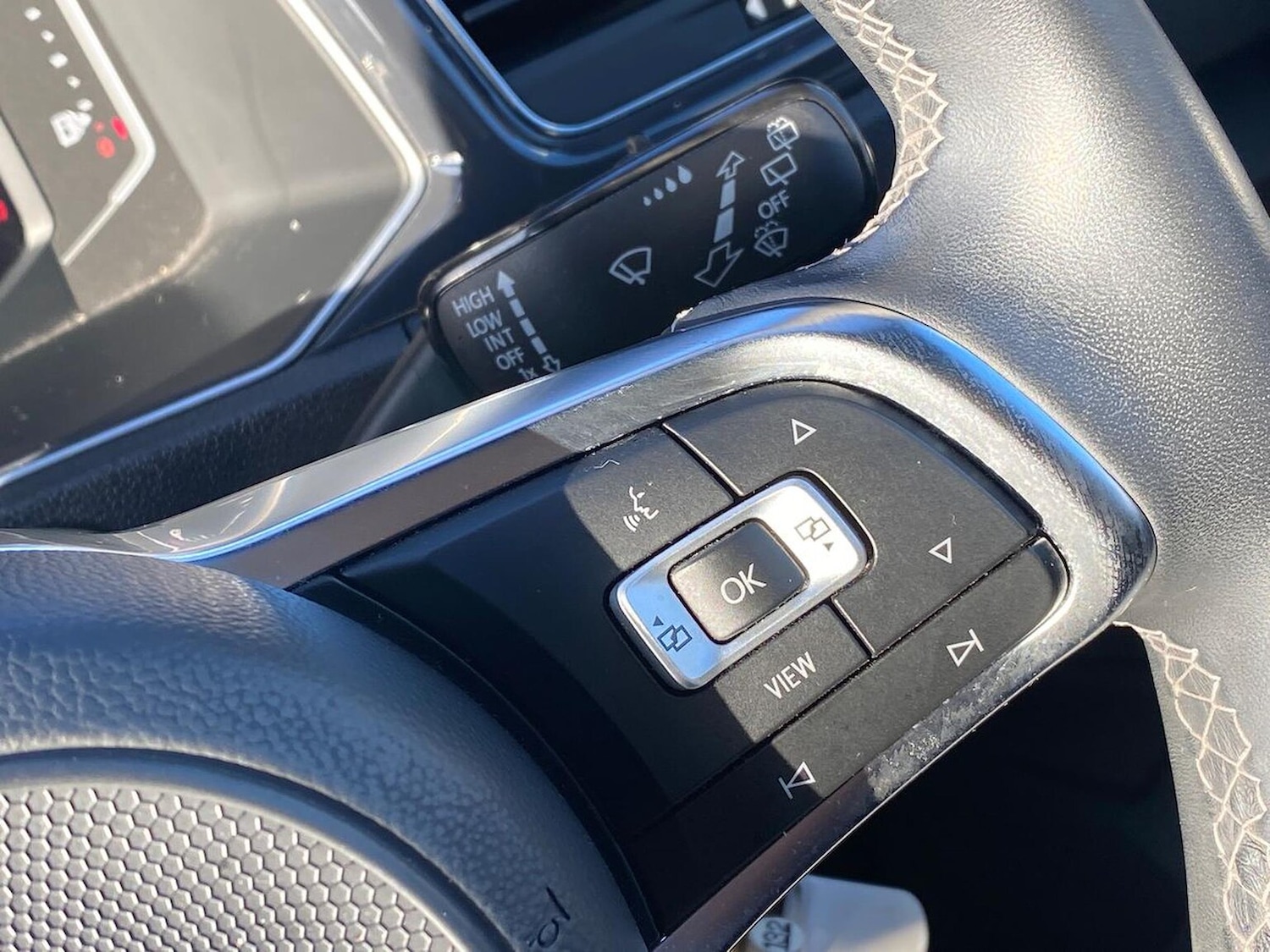 Used Volkswagen T-Roc 2019 for sale - 76821698: Photo 25