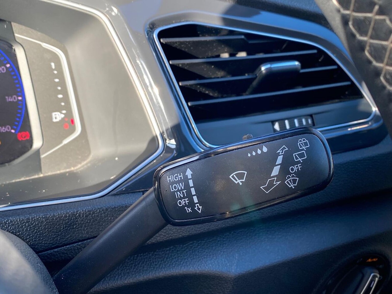 Used Volkswagen T-Roc 2019 for sale - 76821698: Photo 27