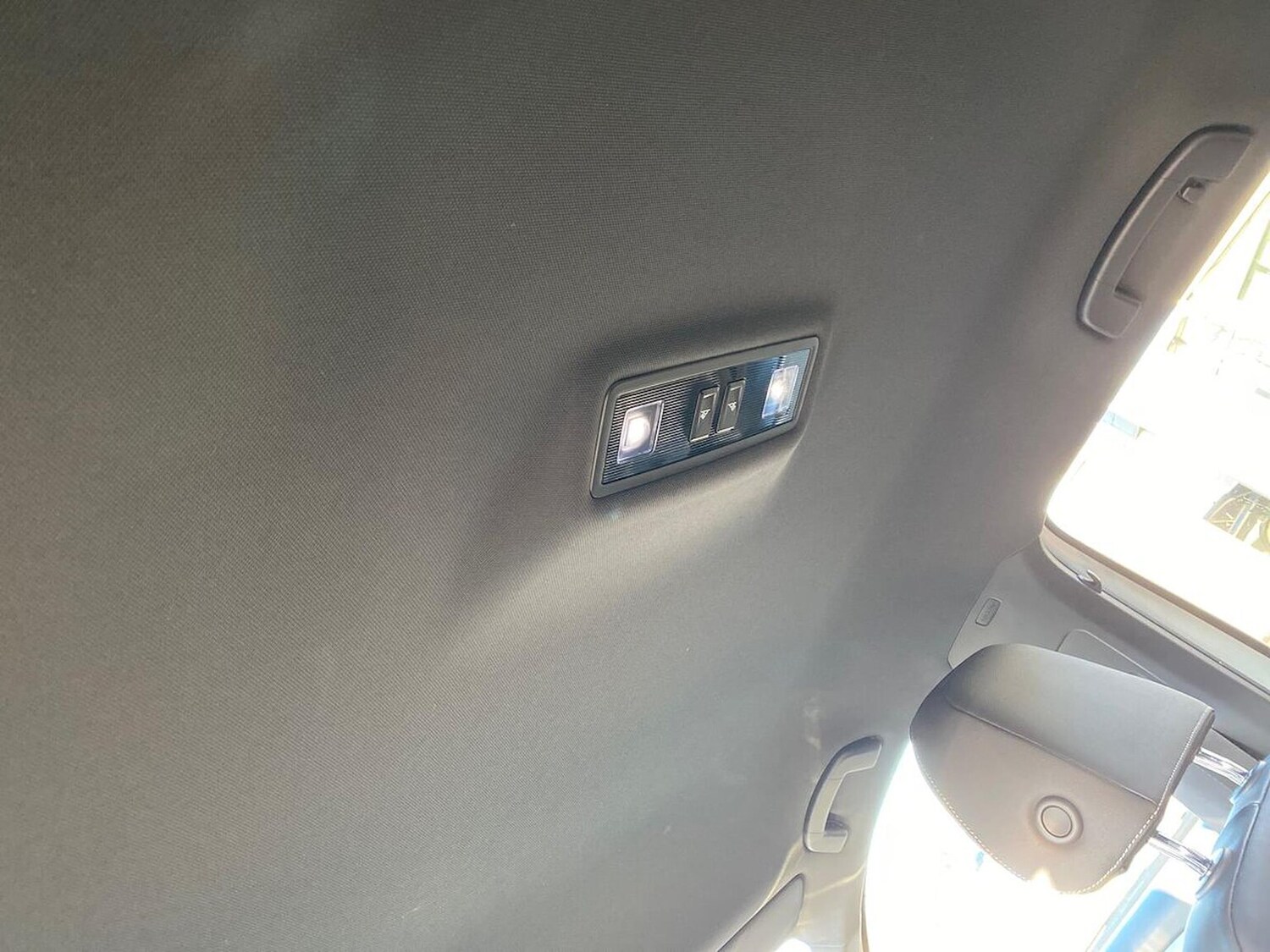 Used Volkswagen T-Roc 2019 for sale - 76821698: Photo 31