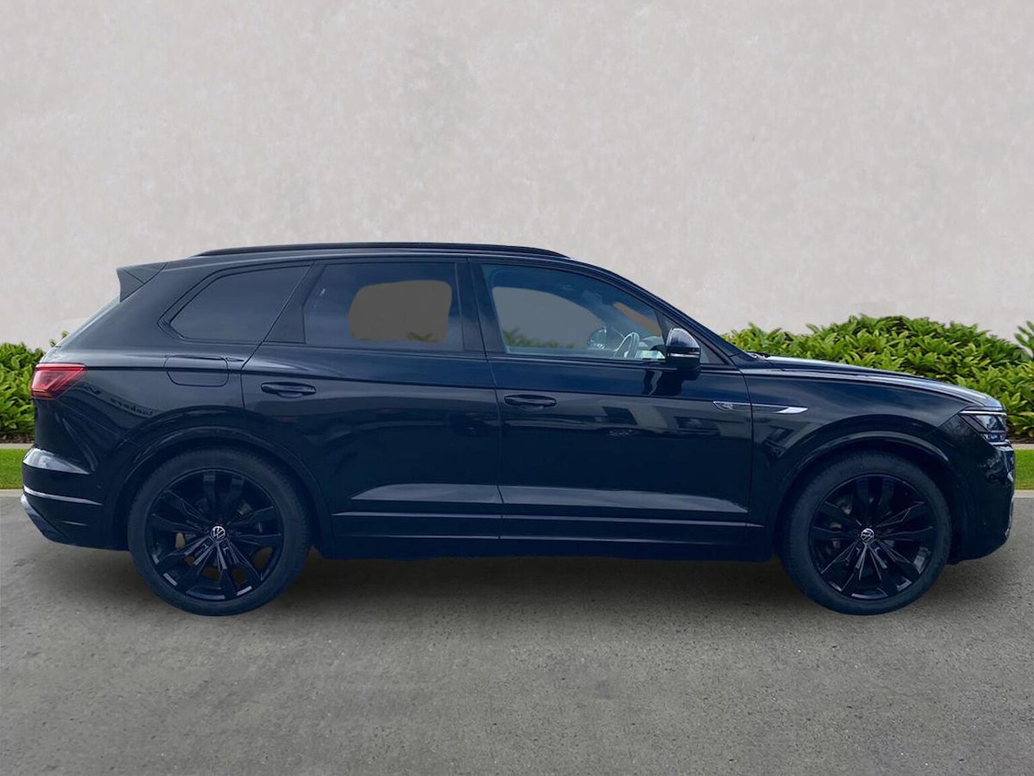 Used Volkswagen Touareg 2023 for sale - 76187050: Photo 3