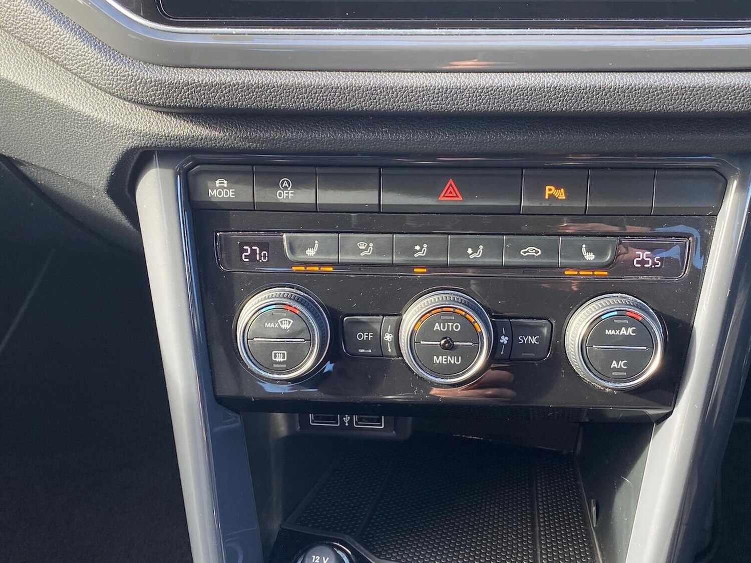 Used Volkswagen T-Roc 2018 for sale - 76281211: Photo 12
