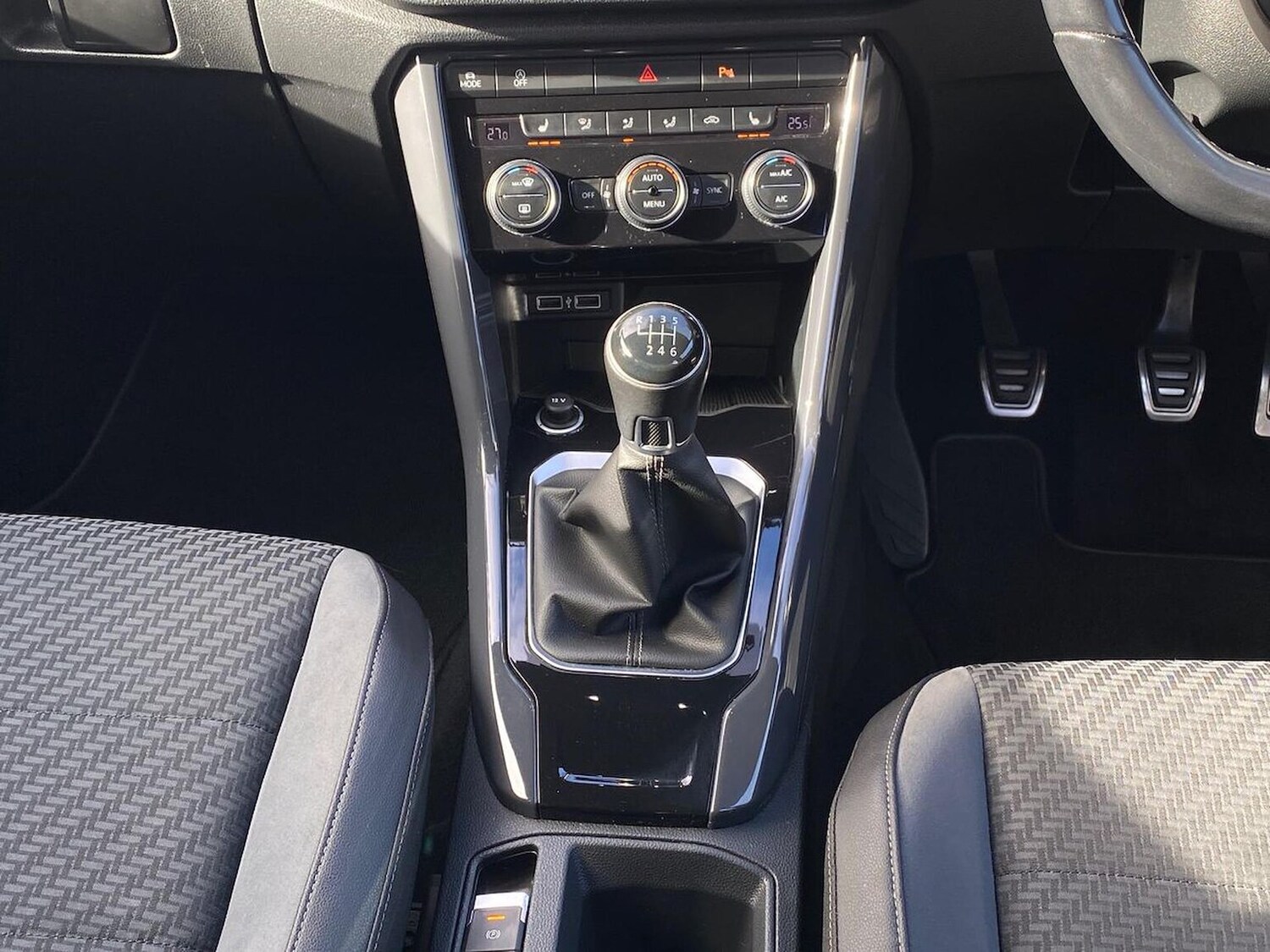 Used Volkswagen T-Roc 2018 for sale - 76281211: Photo 13