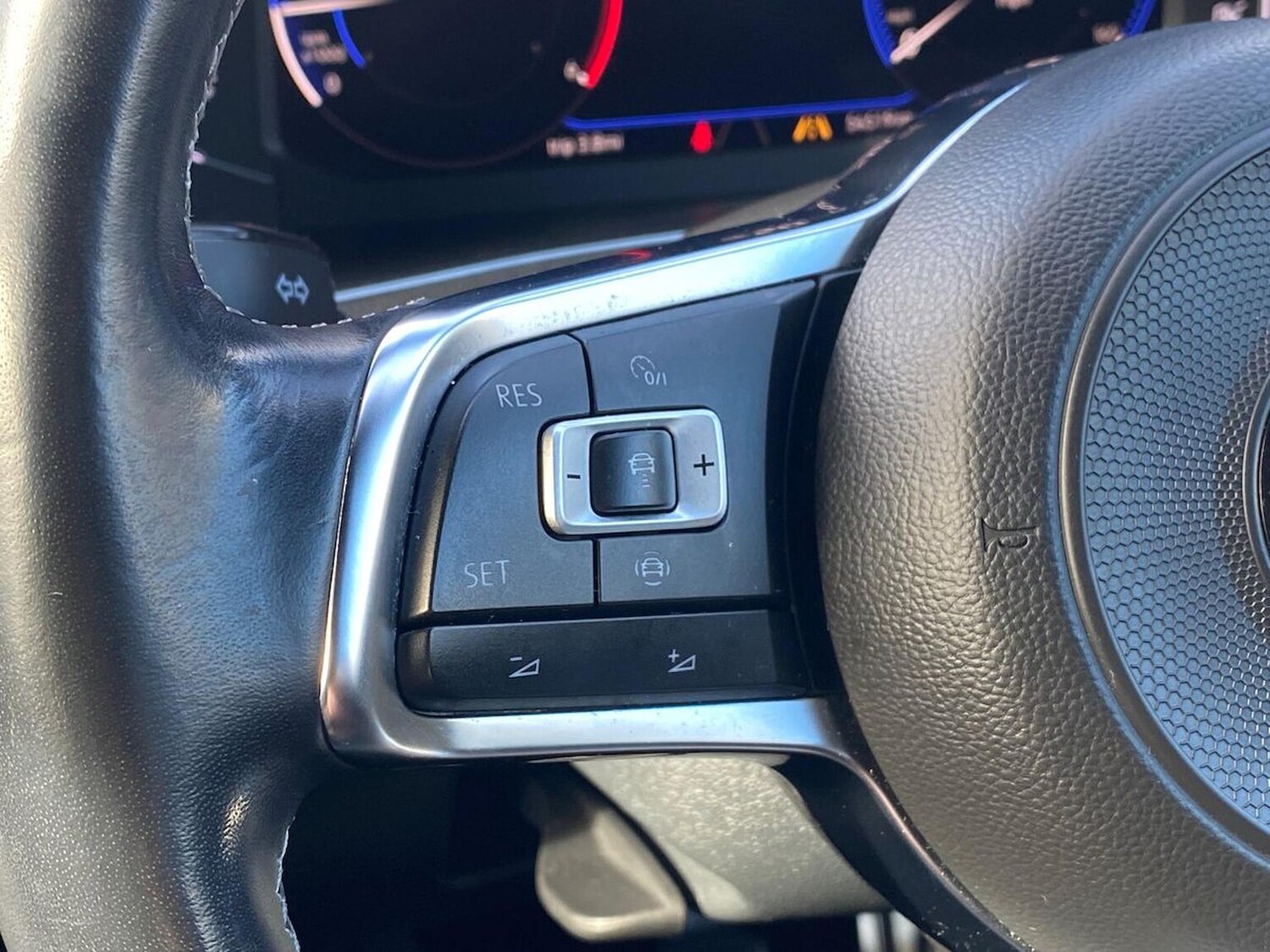 Used Volkswagen T-Roc 2018 for sale - 76281211: Photo 26