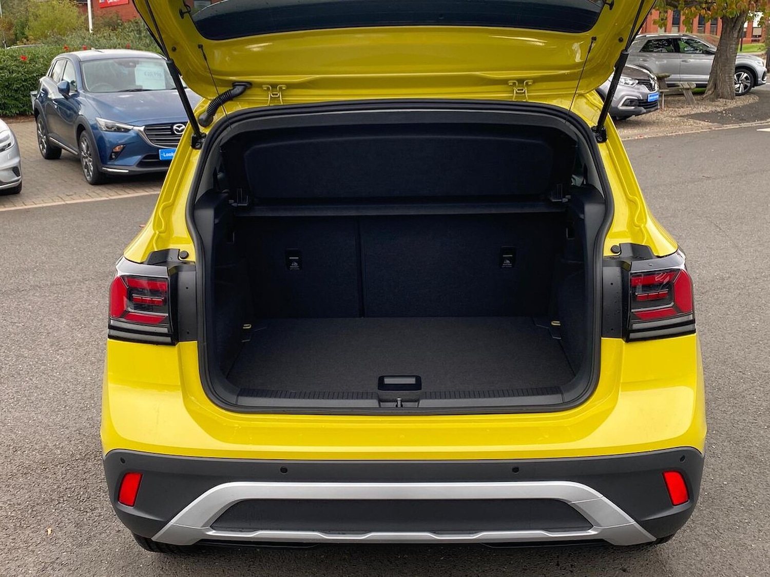 Used Volkswagen T-Cross 2025 for sale - 76243209: Photo 17