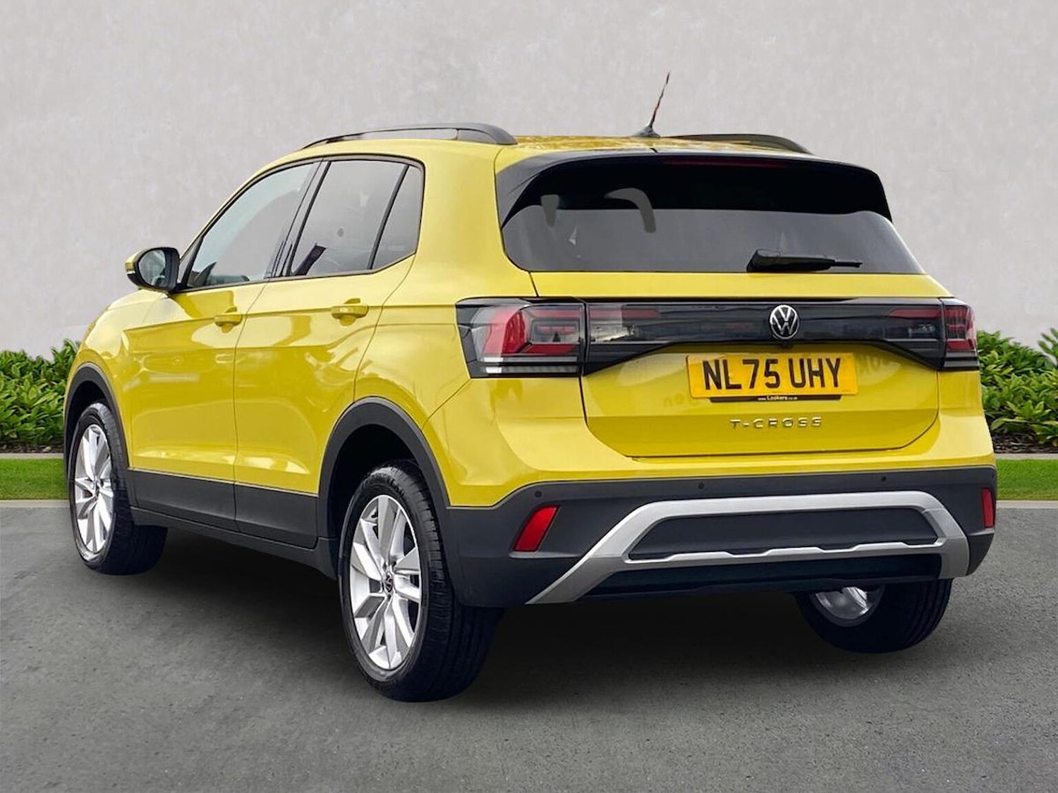 Used Volkswagen T-Cross 2025 for sale - 76243209: Photo 2