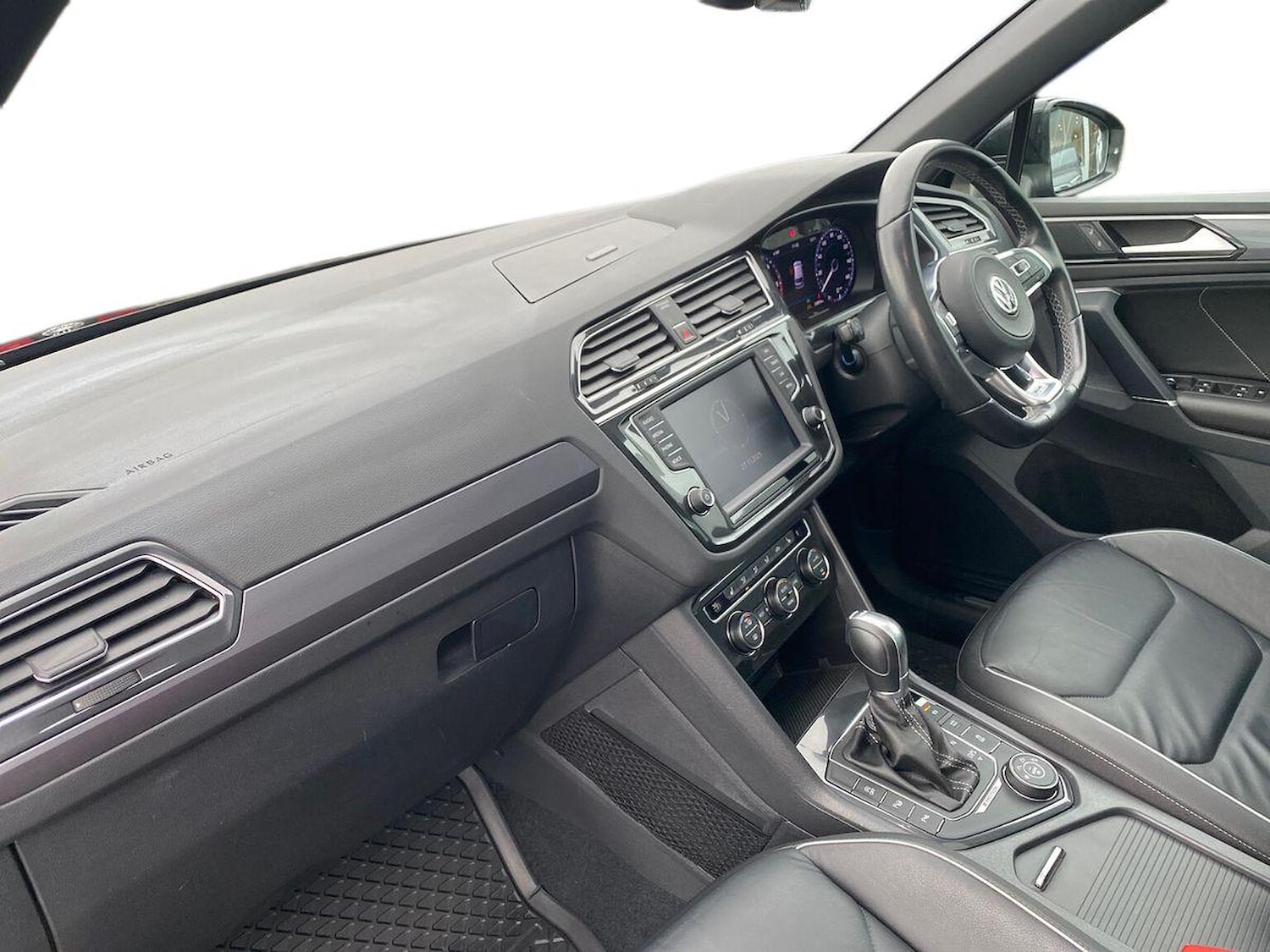 Used Volkswagen Tiguan 2017 for sale - 76725860: Photo 7