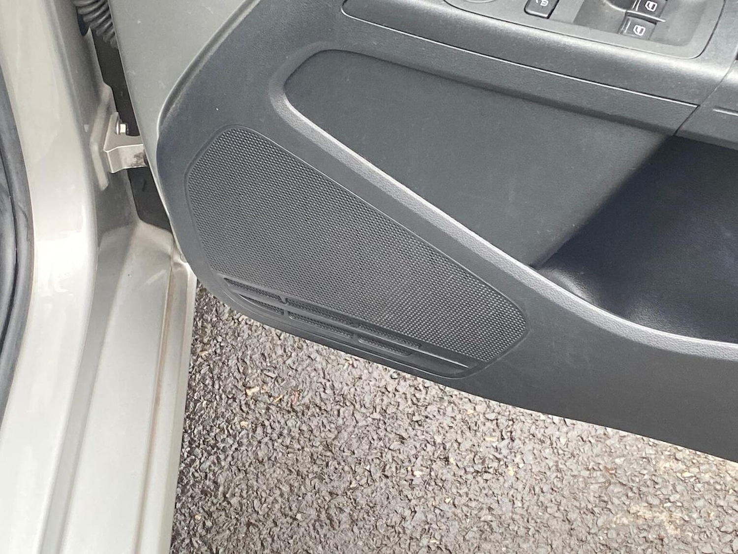 Used Volkswagen up! 2015 for sale - 76324542: Photo 28