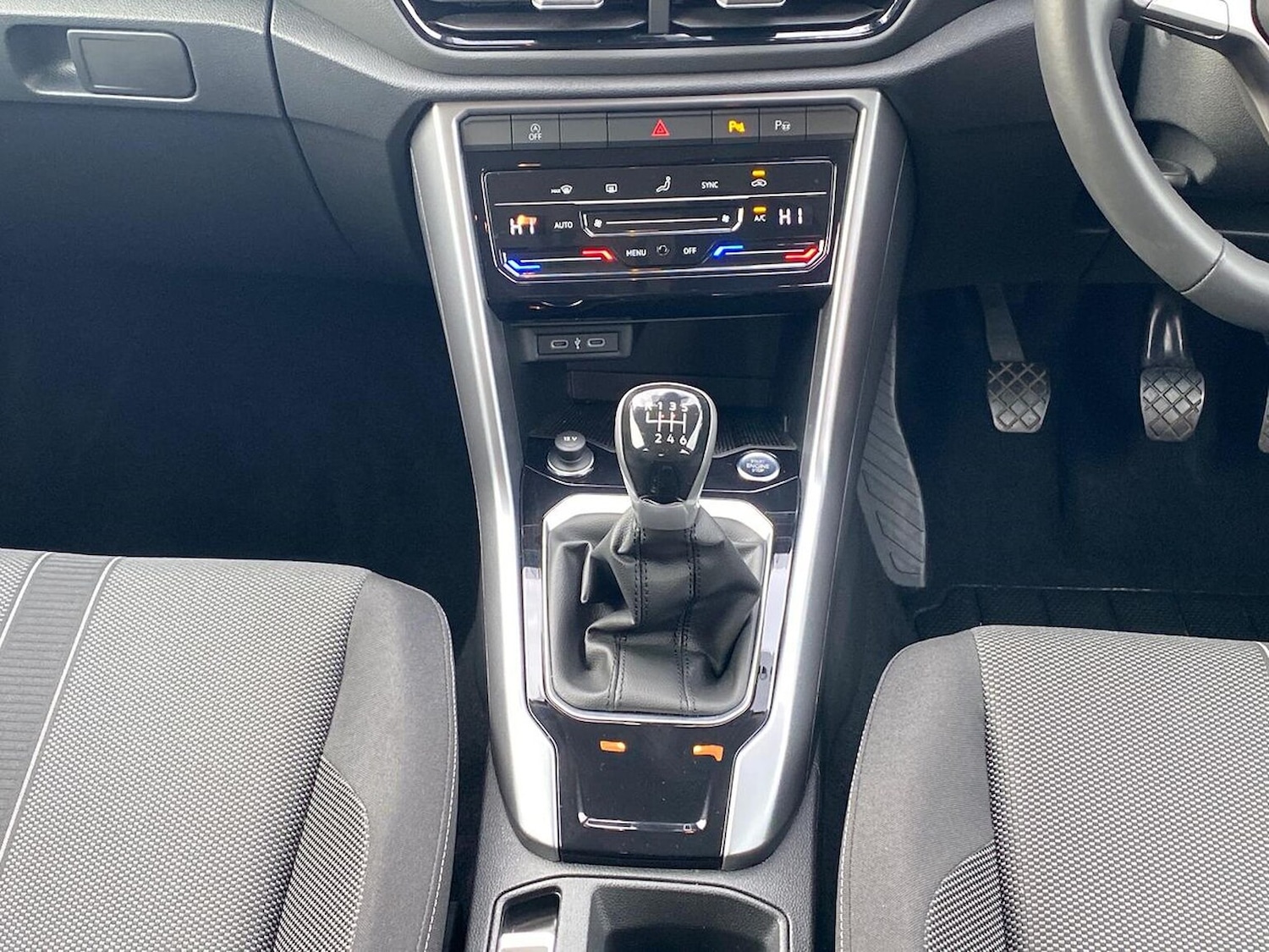 Used Volkswagen T-Roc 2024 for sale - 76471041: Photo 13