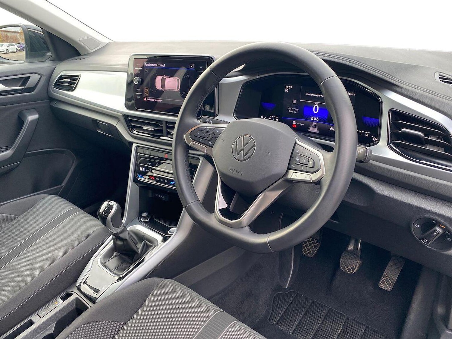 Used Volkswagen T-Roc 2024 for sale - 76471041: Photo 15