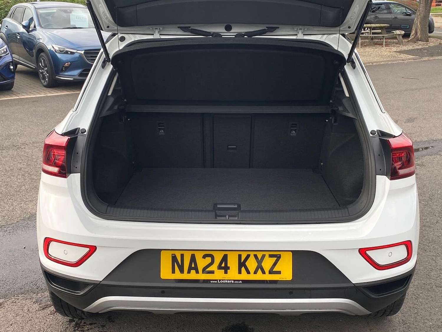 Used Volkswagen T-Roc 2024 for sale - 76471041: Photo 17