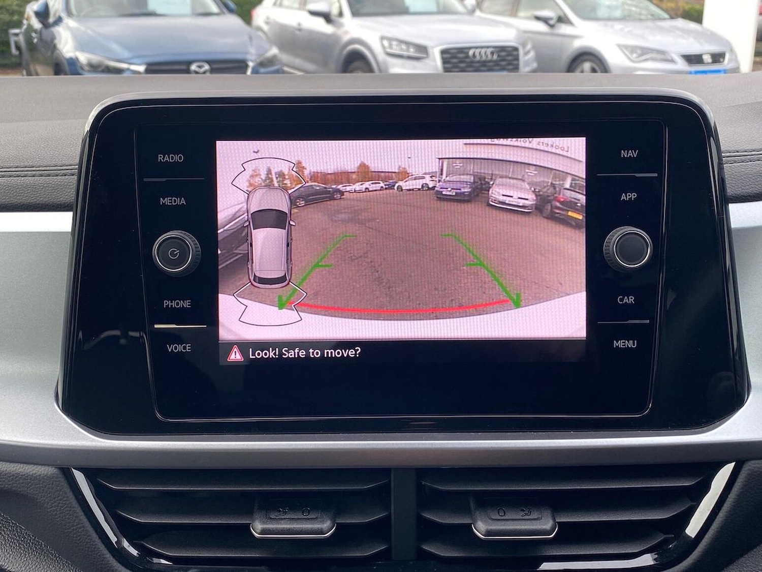 Used Volkswagen T-Roc 2024 for sale - 76471041: Photo 23