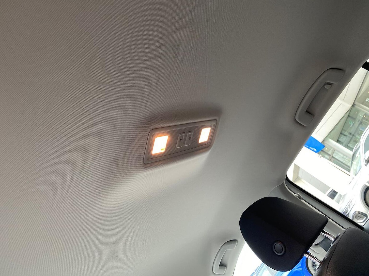 Used Volkswagen T-Roc 2024 for sale - 76471041: Photo 30