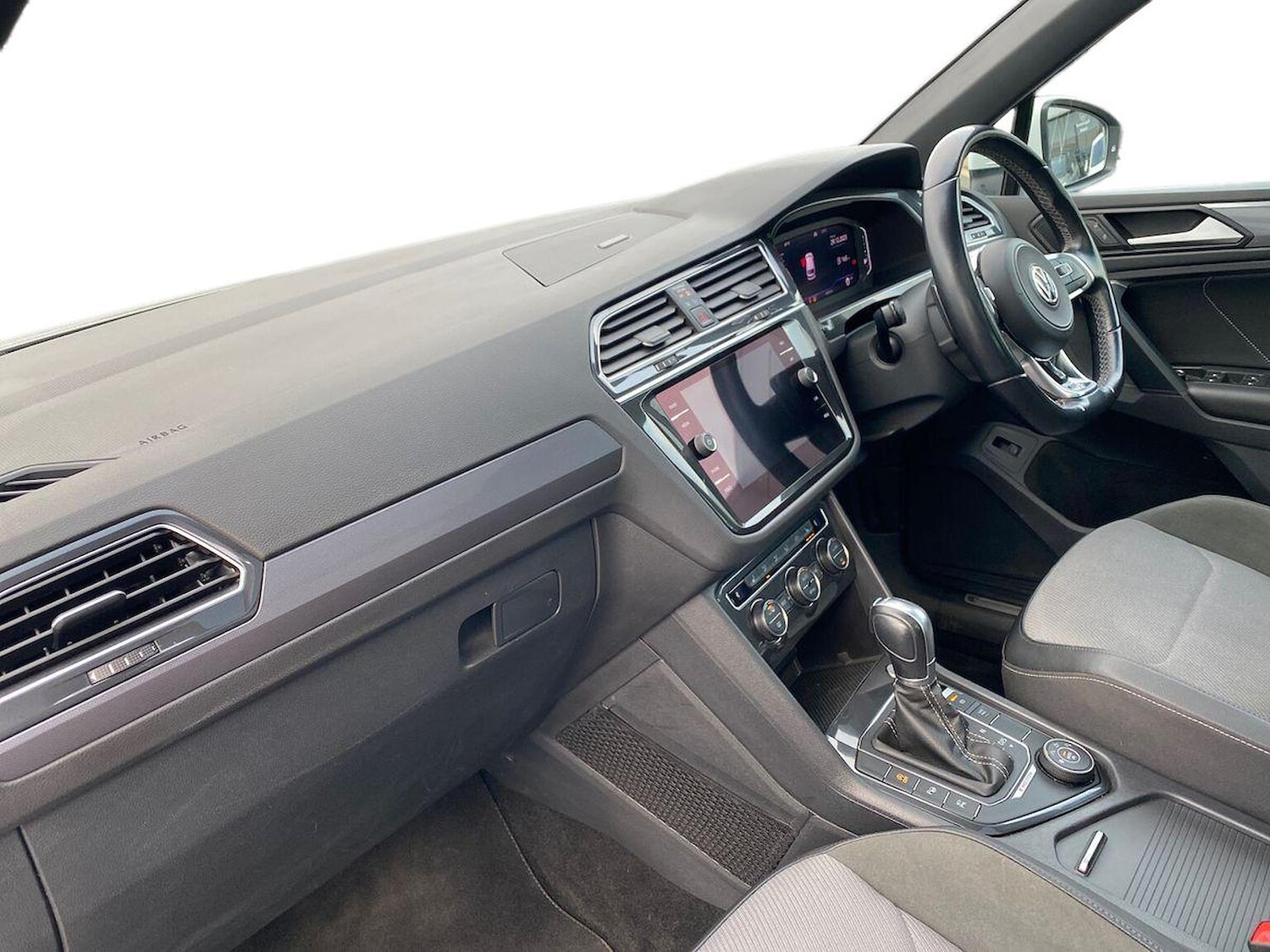 Used Volkswagen Tiguan 2019 for sale - 77062265: Photo 9