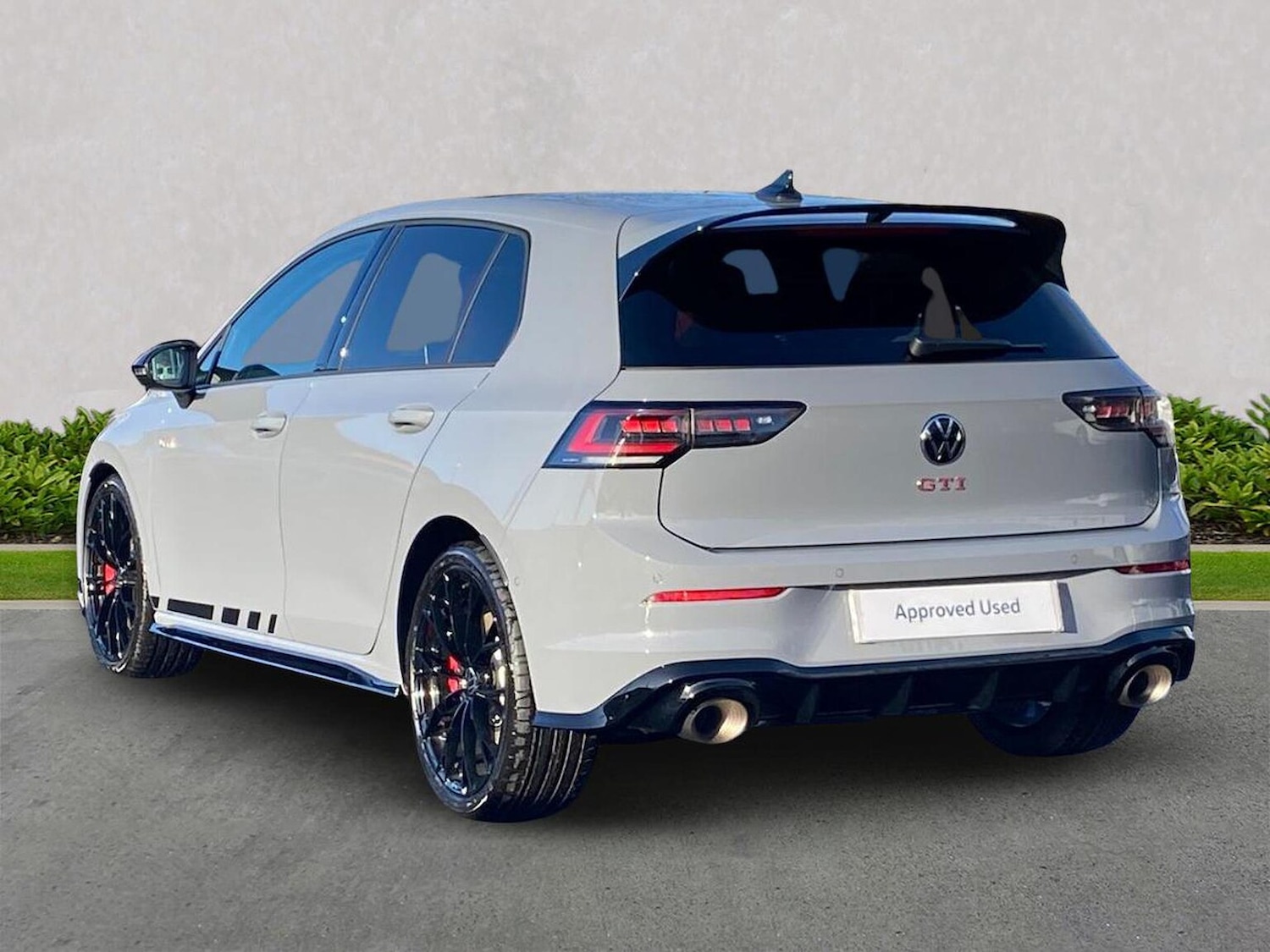 Used Volkswagen Golf 2025 for sale - 76951220: Photo 2