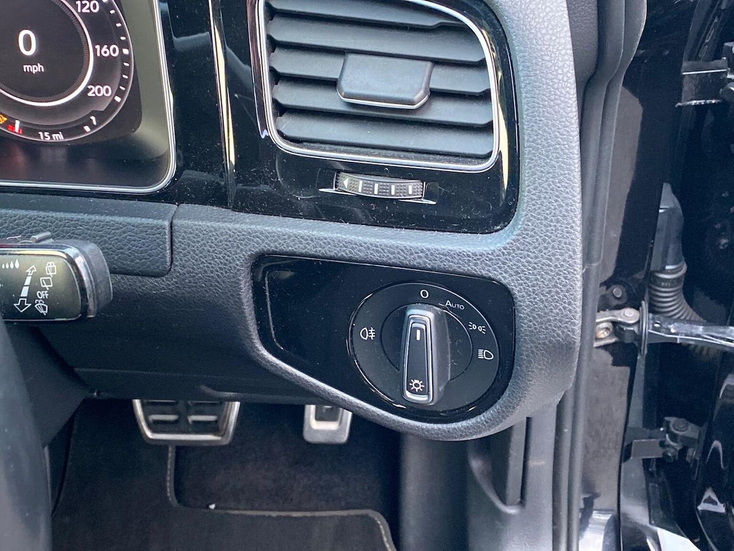 Used Volkswagen Golf 2019 for sale - 77069330: Photo 24