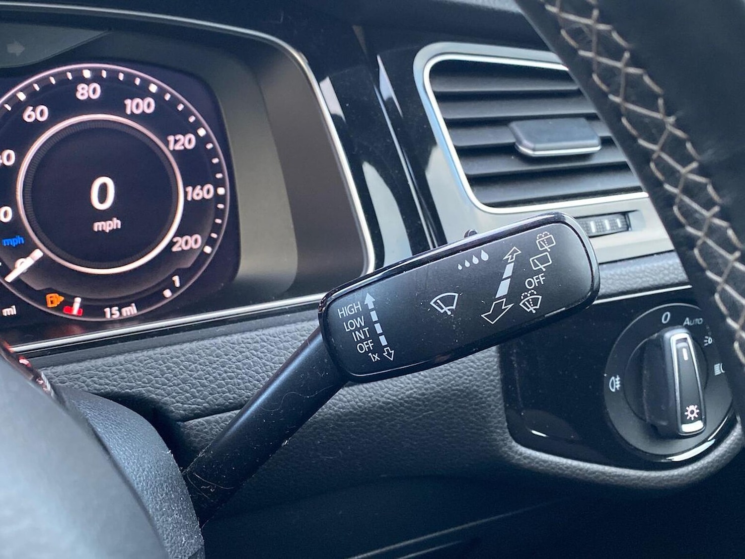 Used Volkswagen Golf 2019 for sale - 77069330: Photo 29