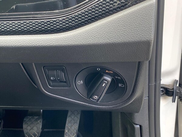 Used Volkswagen Polo 2023 for sale - 76220459: Photo 22
