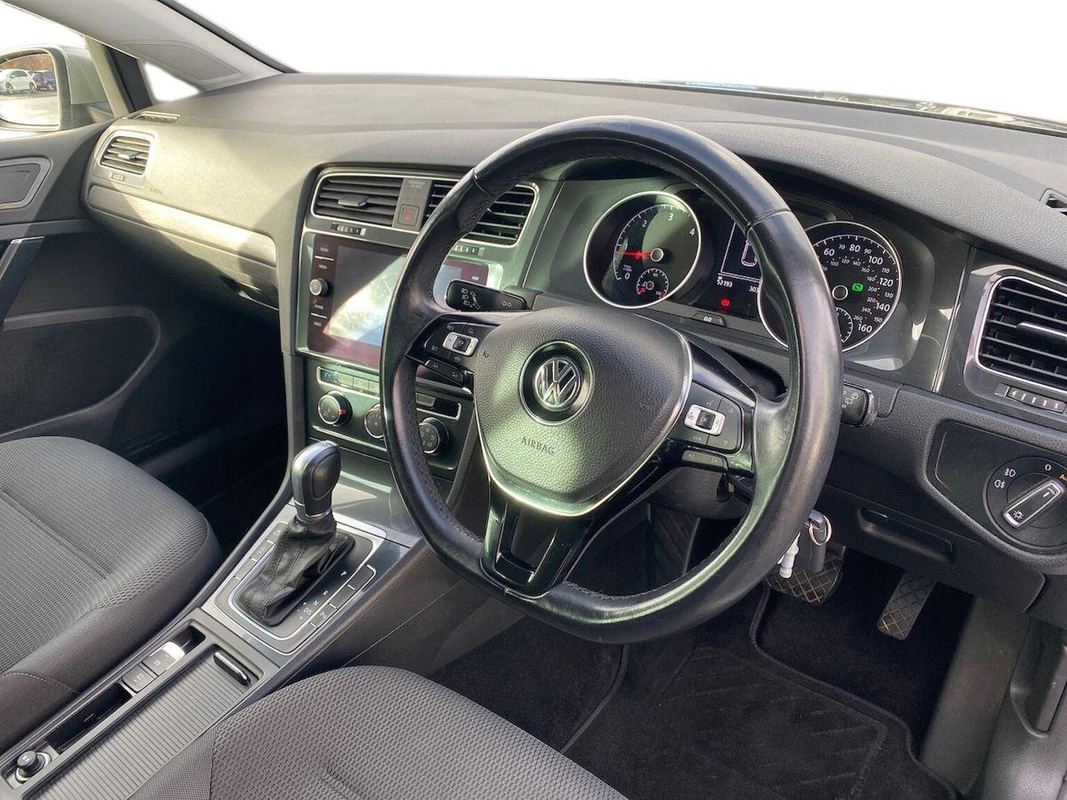 Used Volkswagen Golf 2019 for sale - 76464708: Photo 15