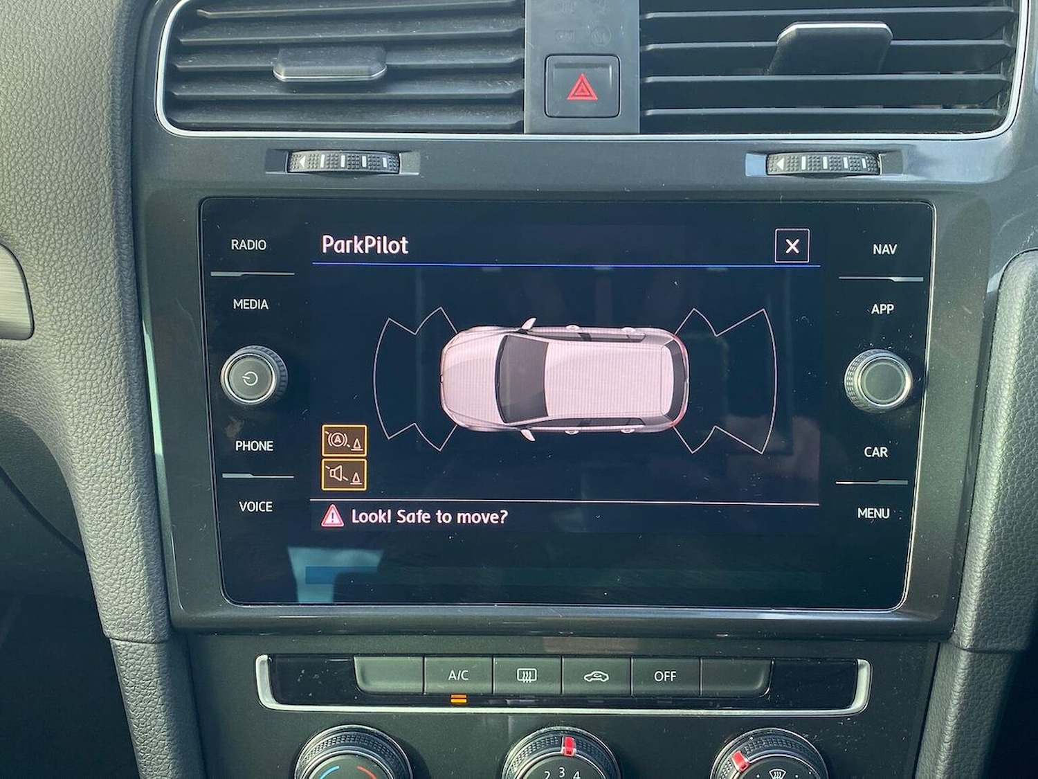 Used Volkswagen Golf 2019 for sale - 76464708: Photo 23