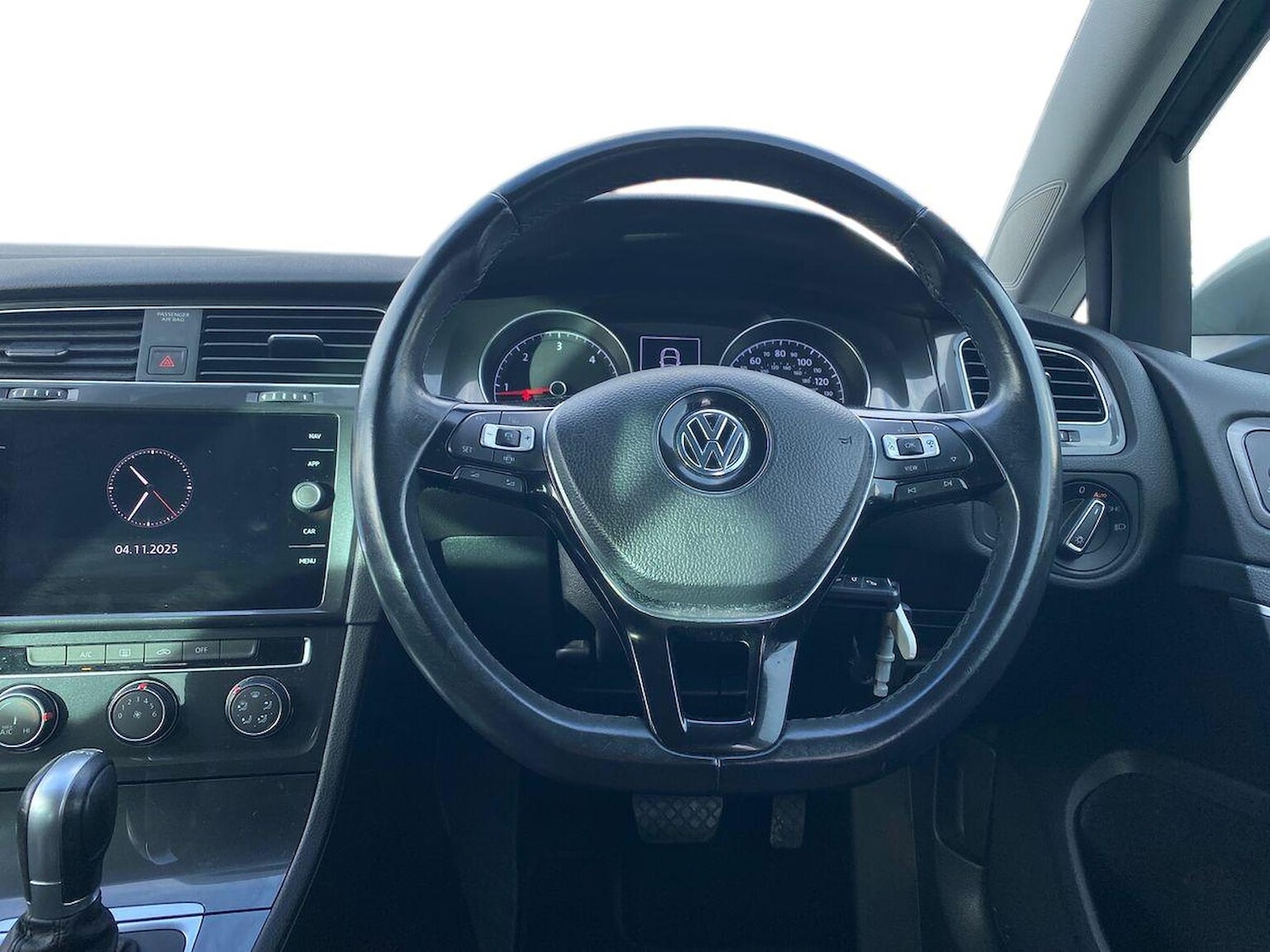 Used Volkswagen Golf 2019 for sale - 76464708: Photo 9