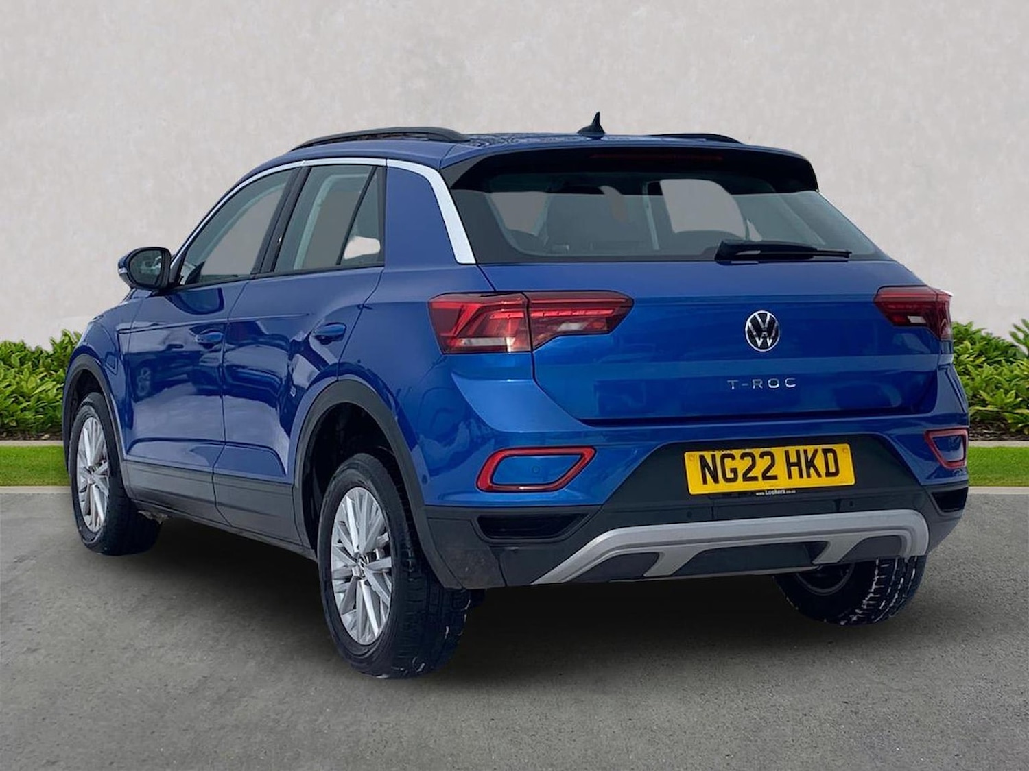 Used Volkswagen T-Roc 2022 for sale - 77488097: Photo 2
