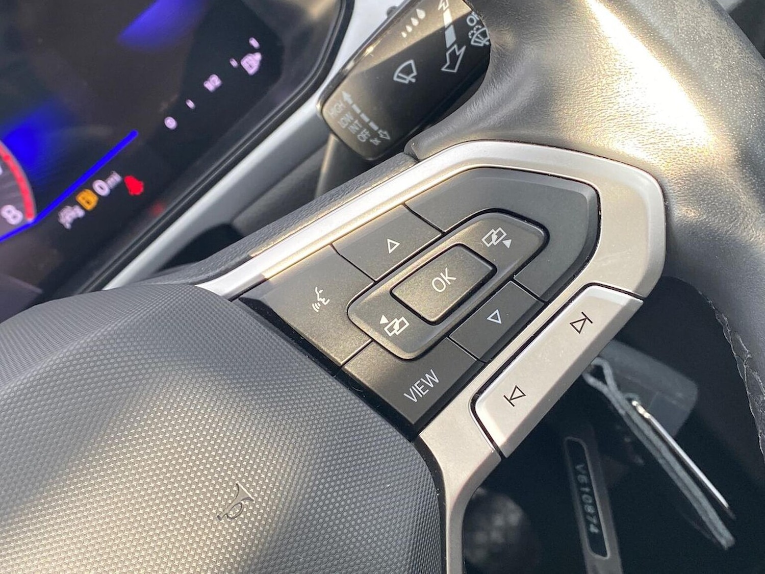 Used Volkswagen T-Roc 2022 for sale - 77488097: Photo 24