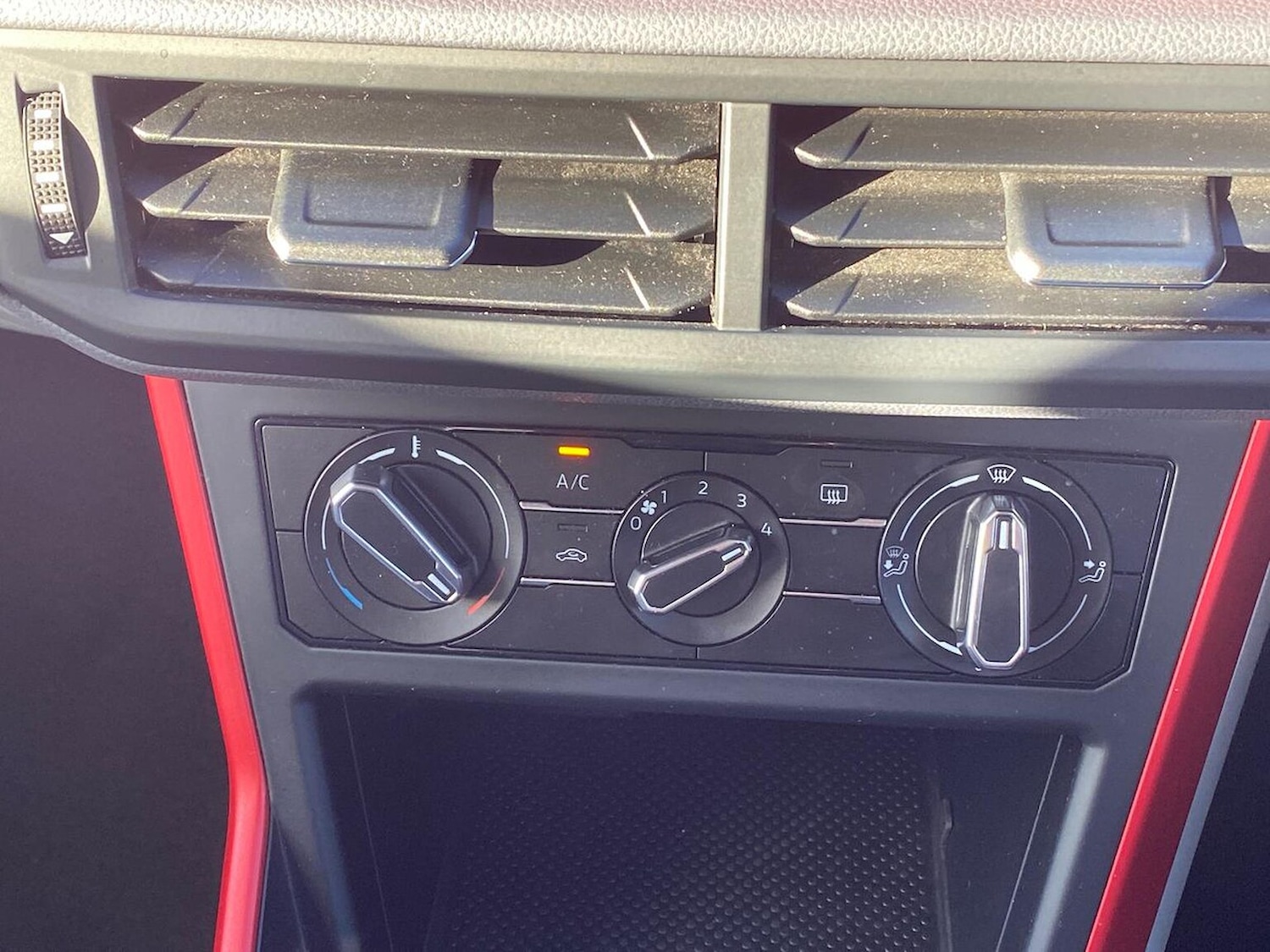 Used Volkswagen Polo 2018 for sale - 76699511: Photo 12