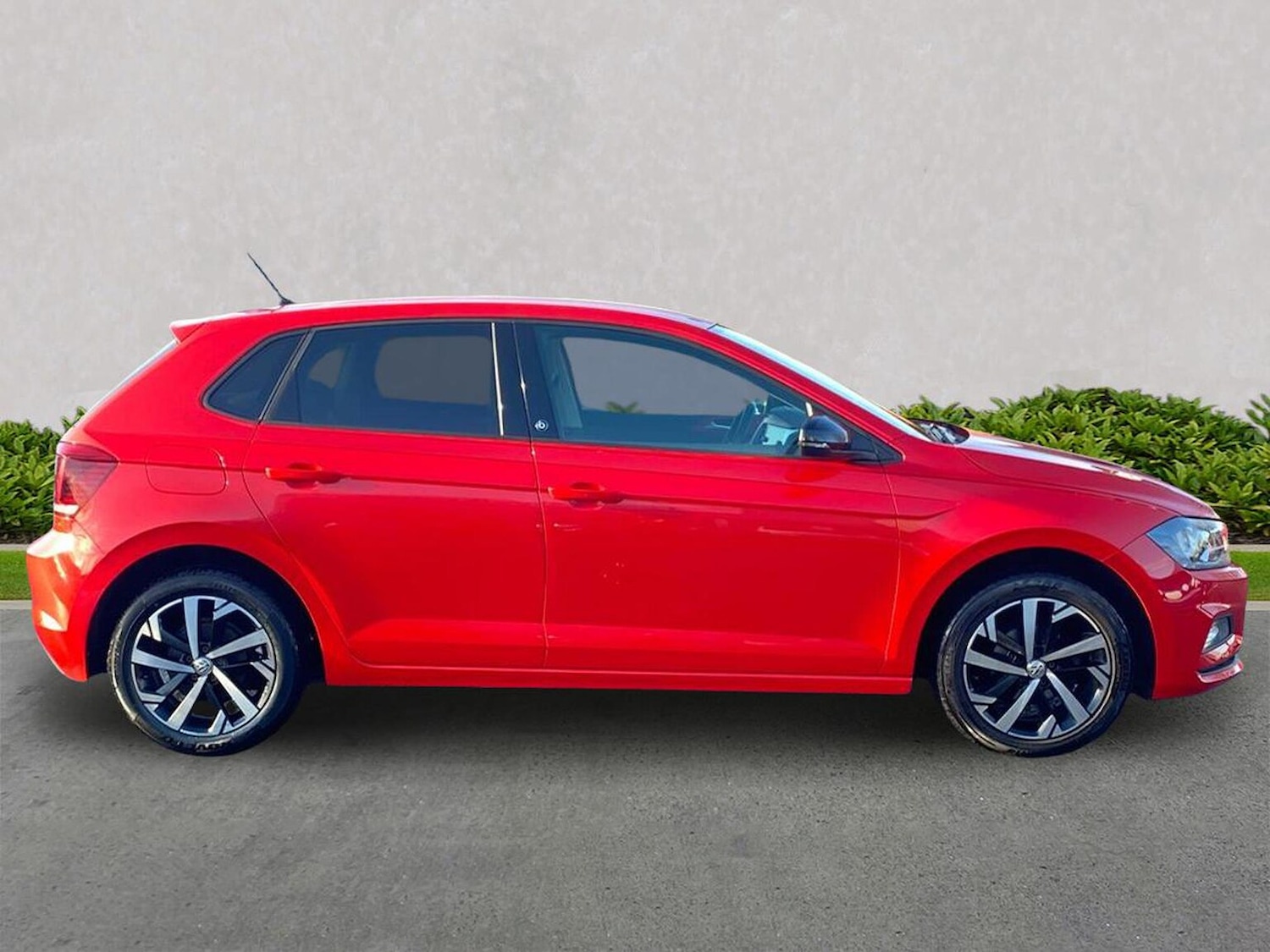 Used Volkswagen Polo 2018 for sale - 76699511: Photo 3