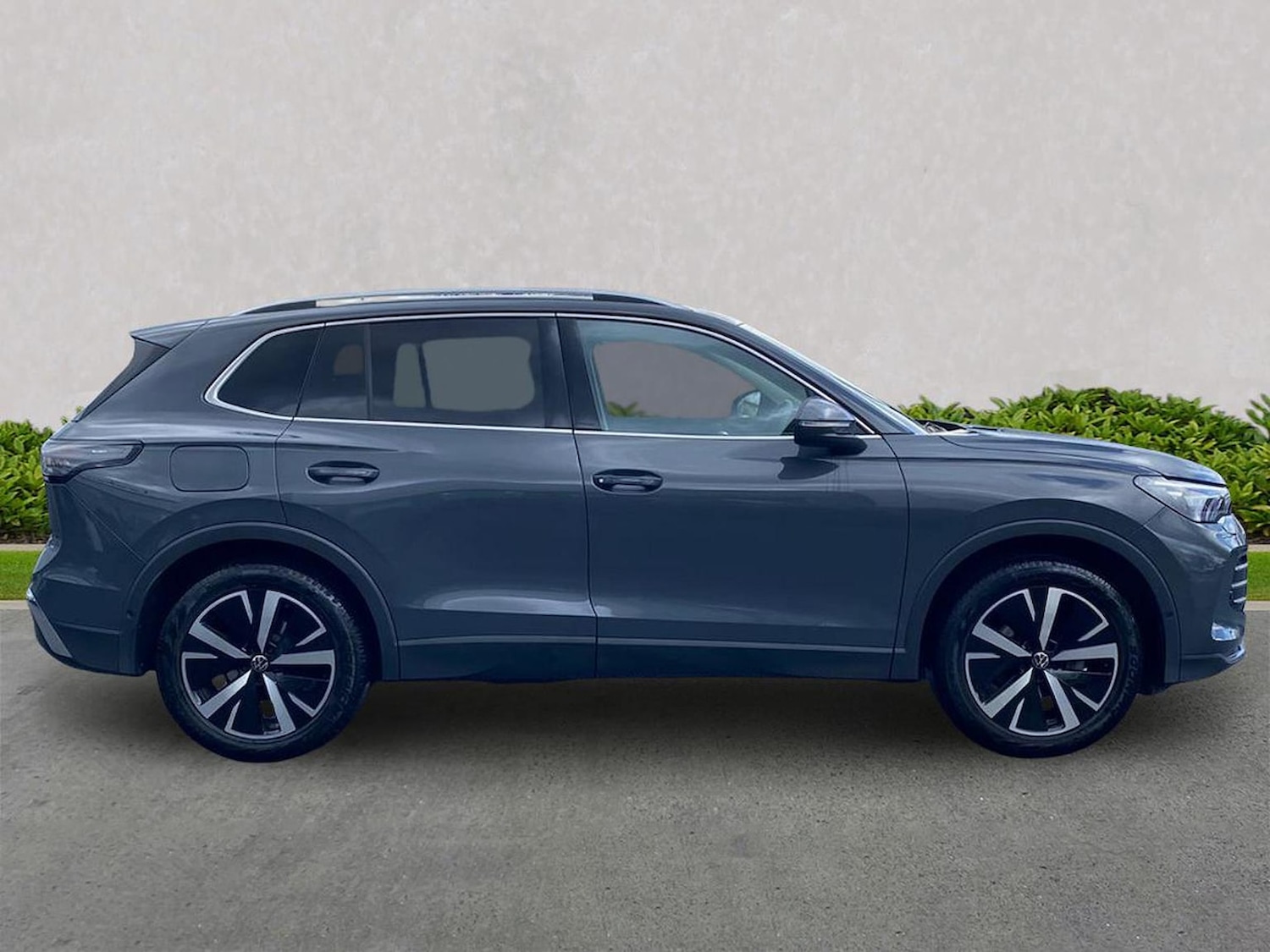 Used Volkswagen Tiguan 2024 for sale - 78195033: Photo 3