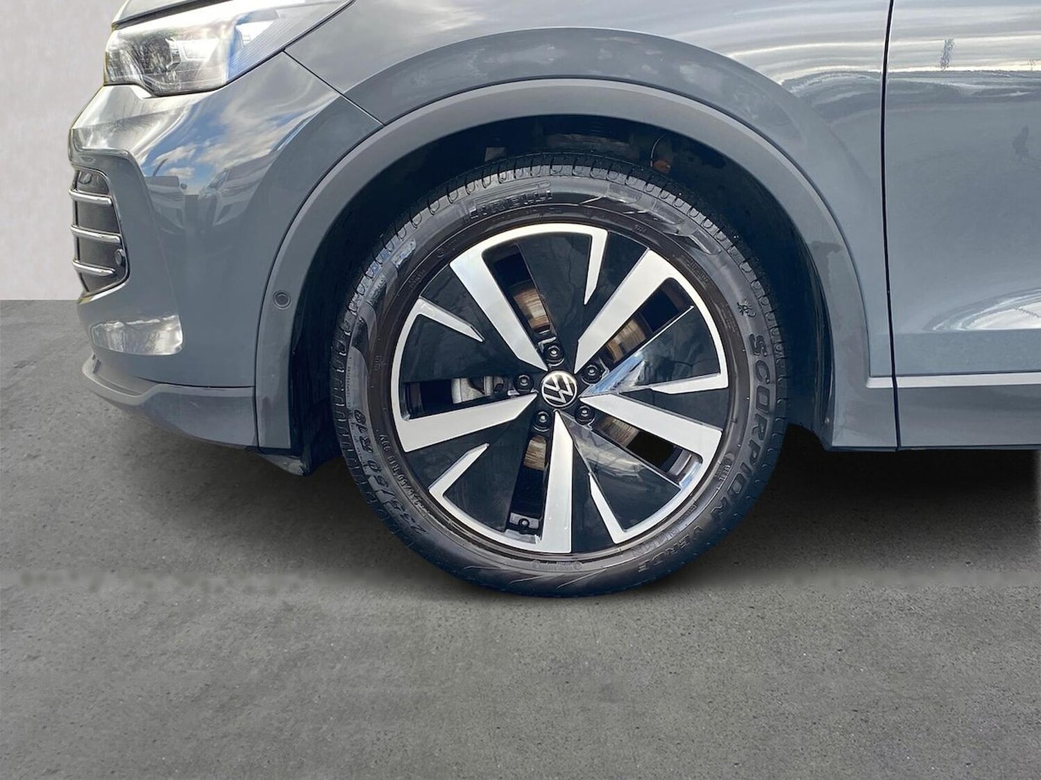 Used Volkswagen Tiguan 2024 for sale - 78195033: Photo 6