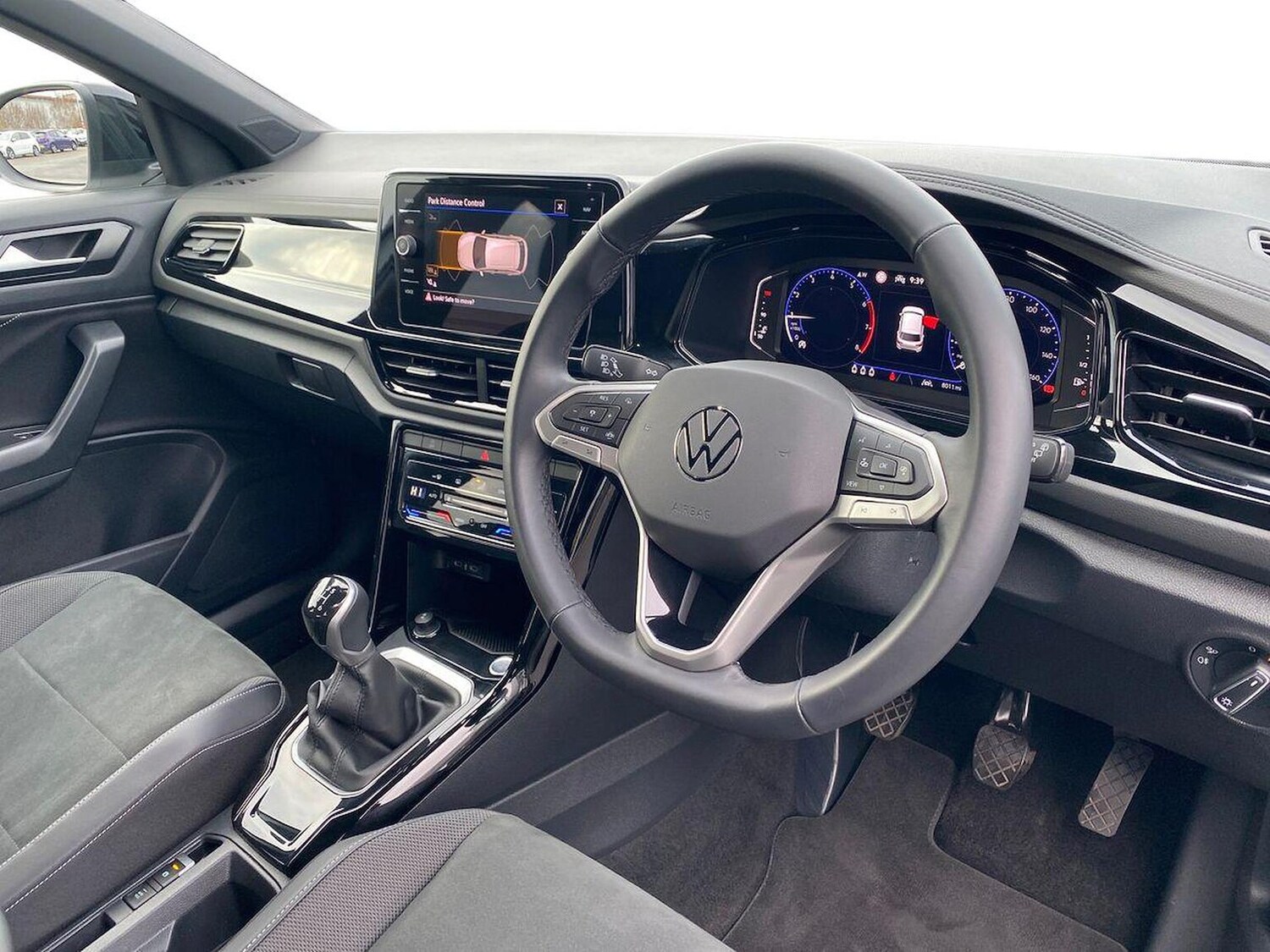 Used Volkswagen T-Roc 2025 for sale - 76571024: Photo 15