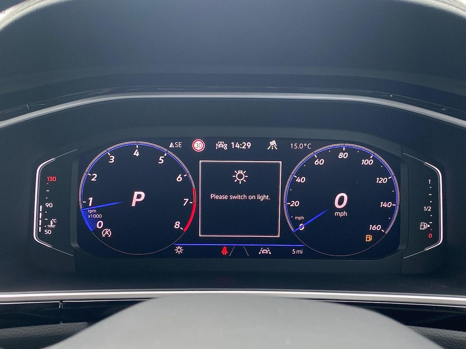 Used Volkswagen T-Roc 2025 for sale - 76492369: Photo 10