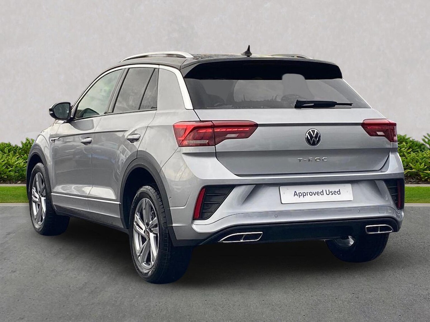 Used Volkswagen T-Roc 2025 for sale - 76492369: Photo 2