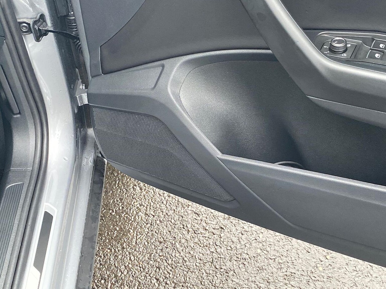 Used Volkswagen T-Roc 2025 for sale - 76492369: Photo 30