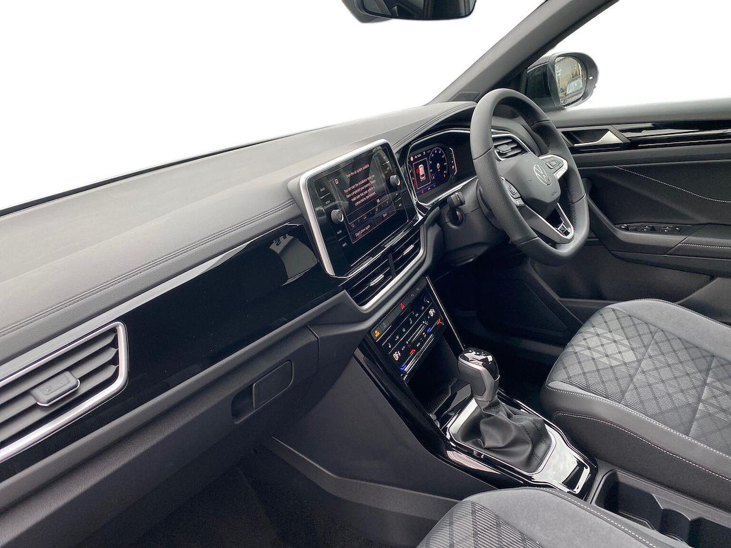 Used Volkswagen T-Roc 2025 for sale - 76492369: Photo 7