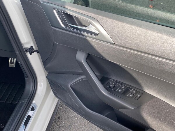 Used Volkswagen Polo 2023 for sale - 76207490: Photo 21