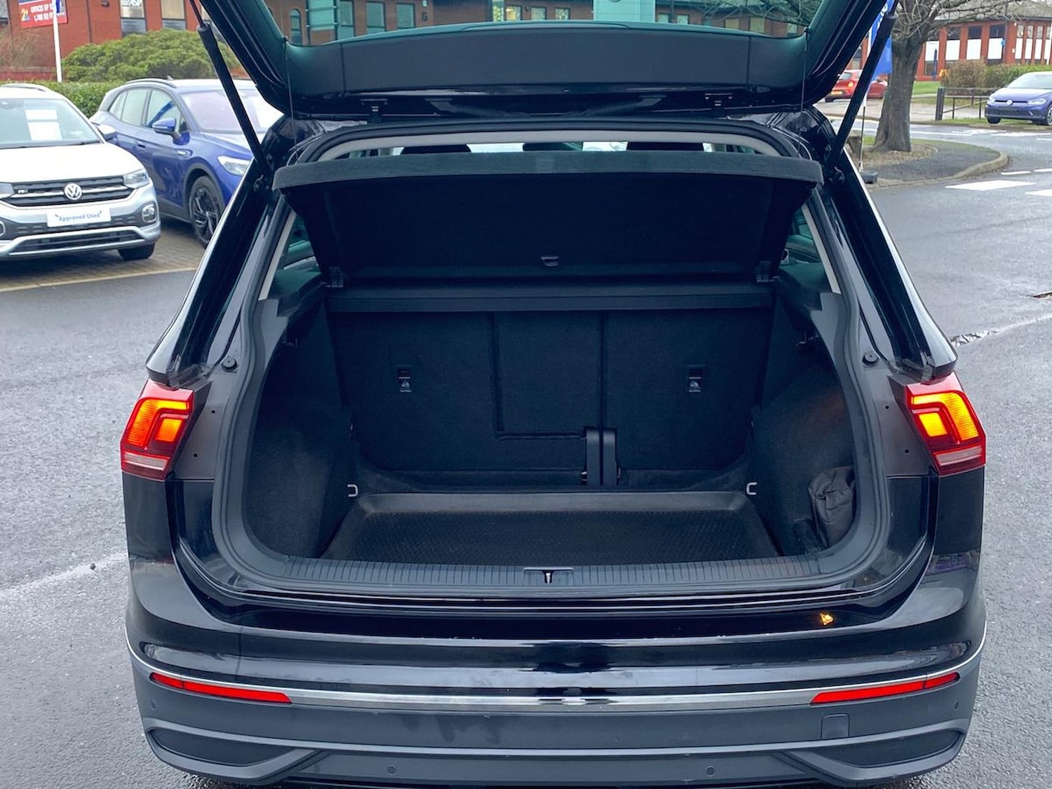 Used Volkswagen Tiguan 2021 for sale - 77891697: Photo 17