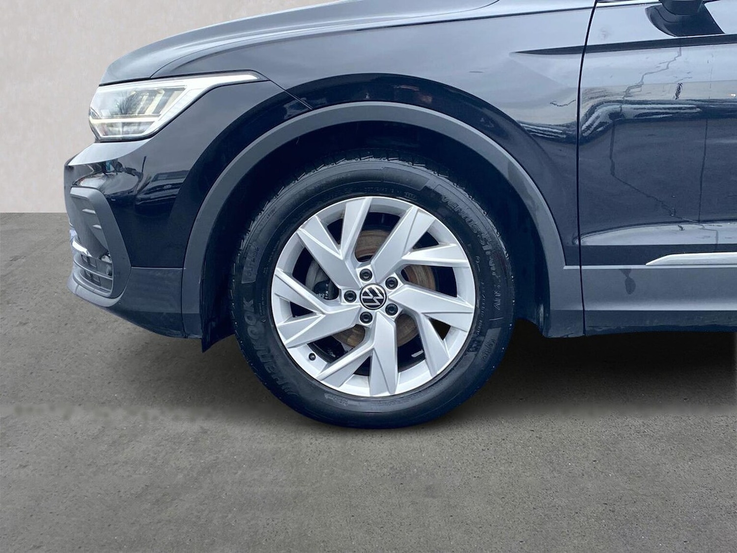 Used Volkswagen Tiguan 2021 for sale - 77891697: Photo 6