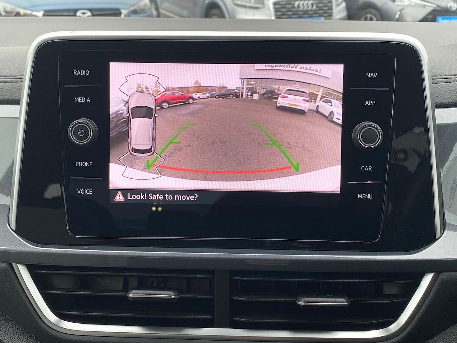 Used Volkswagen T-Roc 2023 for sale - 76536630: Photo 23