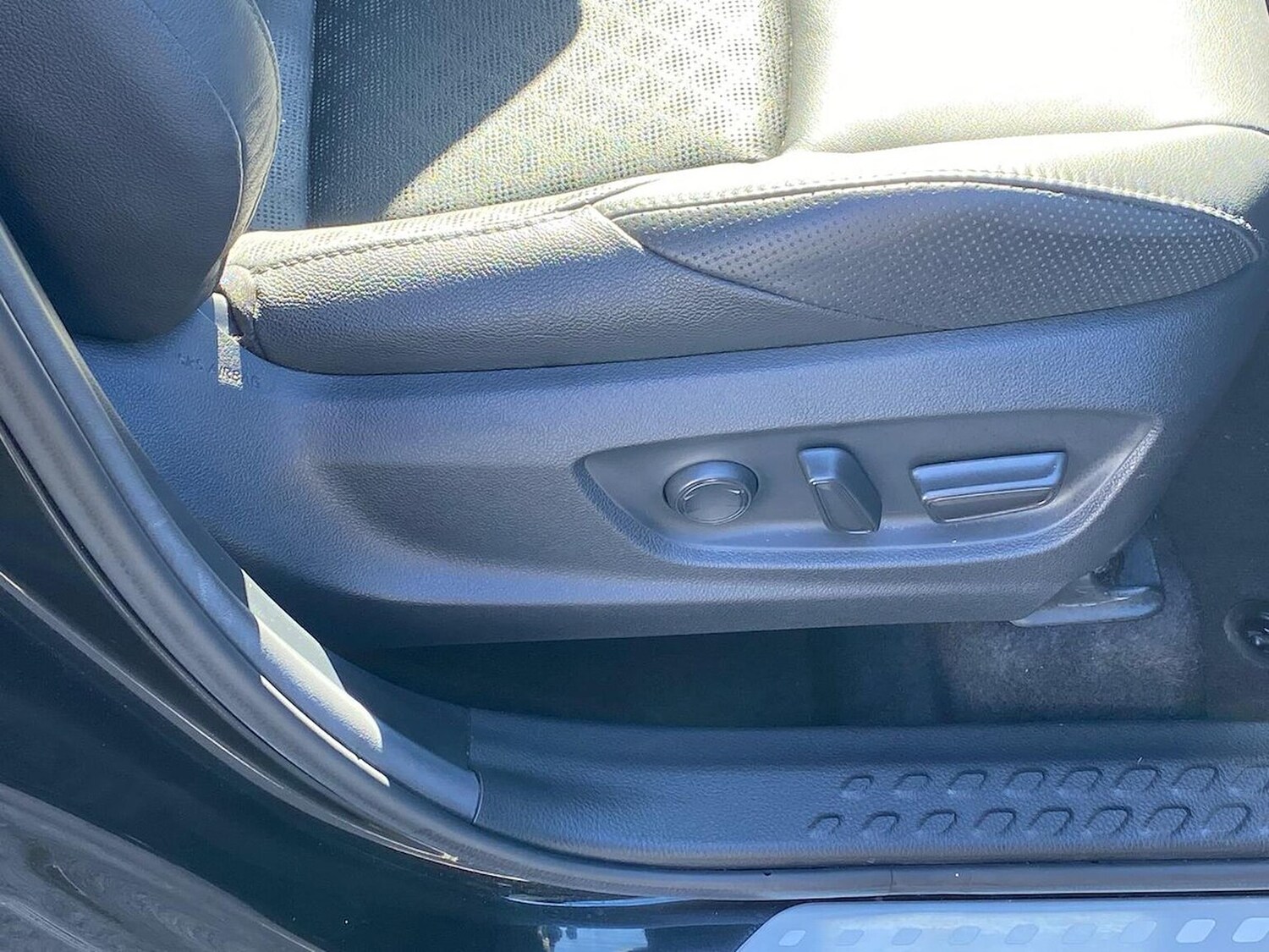 Used Toyota C-HR 2023 for sale - 78144497: Photo 29