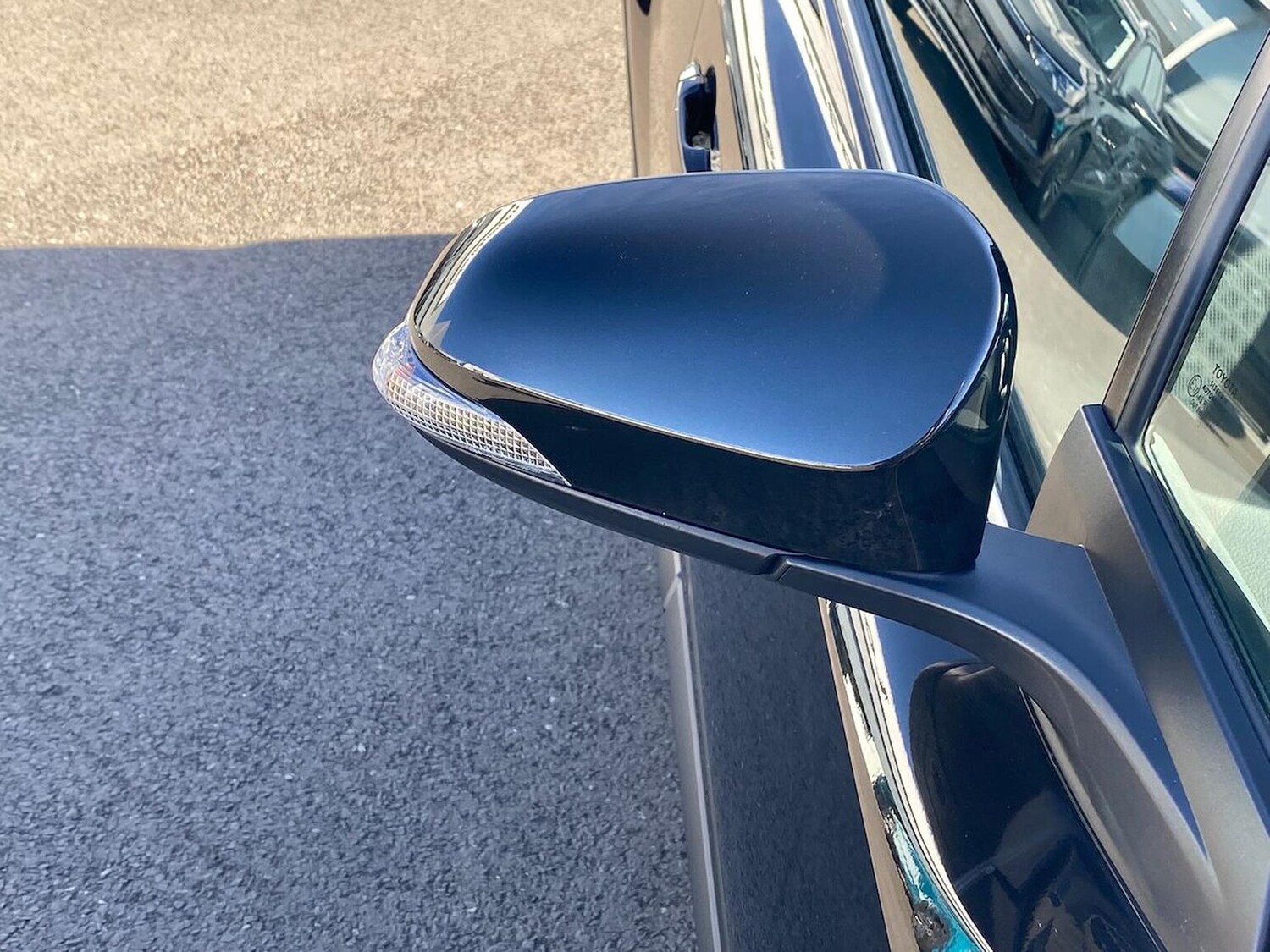 Used Toyota C-HR 2023 for sale - 78144497: Photo 37