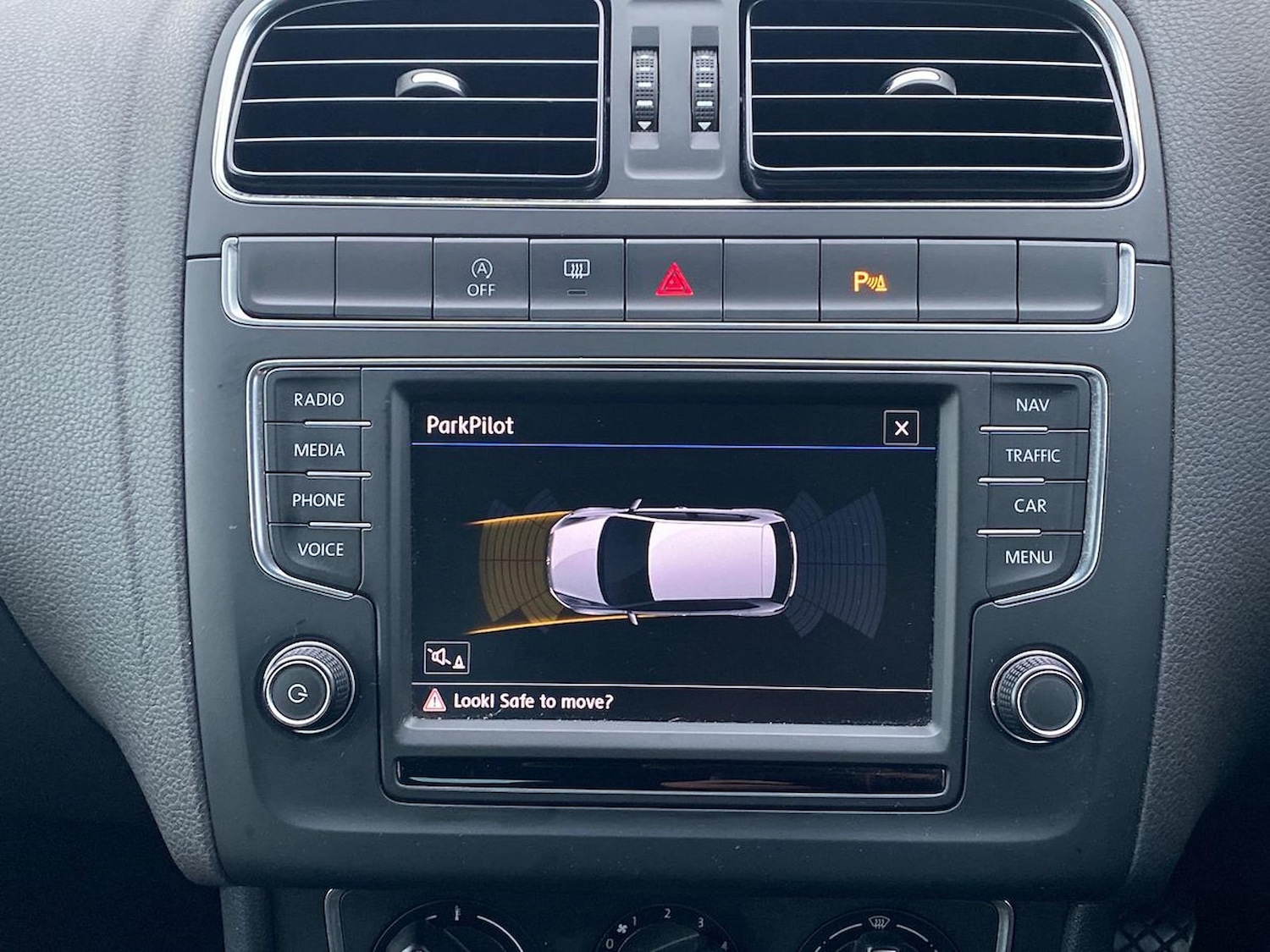 Used Volkswagen Polo 2017 for sale - 76577201: Photo 23