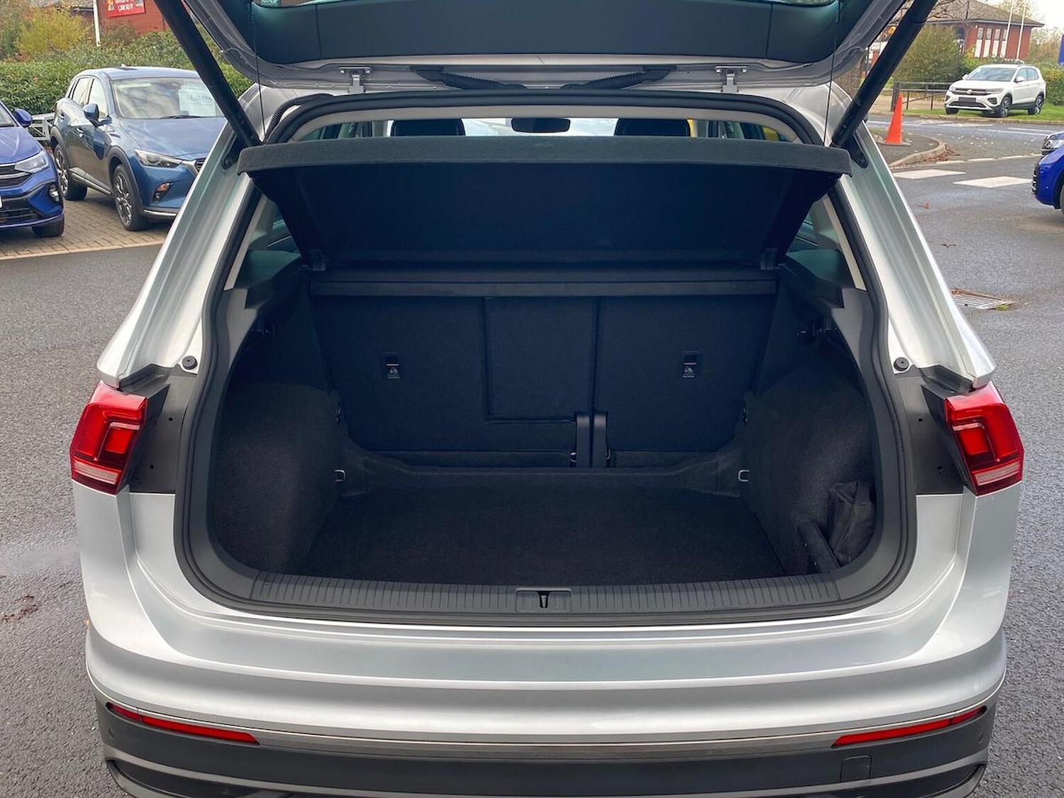 Used Volkswagen Tiguan 2022 for sale - 76497305: Photo 17