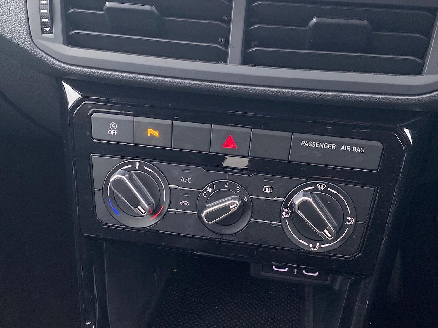 Used Volkswagen T-Cross 2022 for sale - 76497299: Photo 12