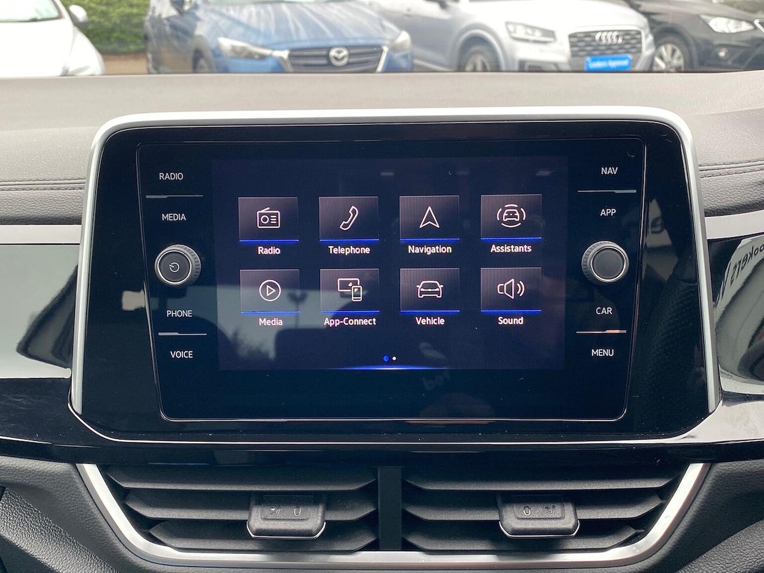 Used Volkswagen T-Roc 2022 for sale - 76165026: Photo 11