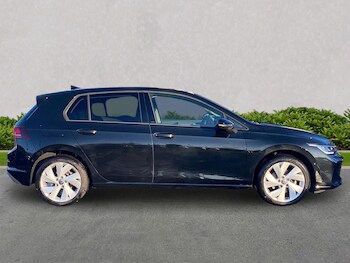 Used Volkswagen Golf 2025 for sale - 77487348: Photo