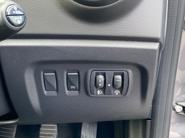 Used Renault Captur 2018 for sale - 76157299: Photo 22