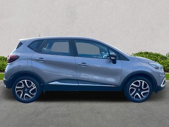 Used Renault Captur 2018 for sale - 76157299: Photo 3
